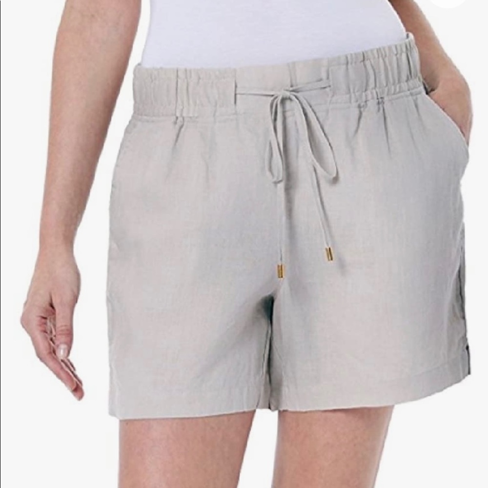 Company Ellen Tracy shorts